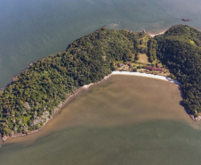 Ilha das Cobras começa a mudar de cara para receber a Escola do Mar
