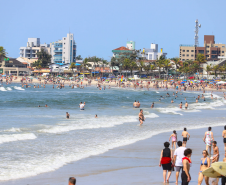 Alta na visitação aquece turismo em Foz do Iguaçu e Litoral.