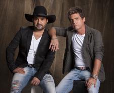 César Menotti & Fabiano, Jeann & Julio e Edson & Hudson abrem programação de shows no Litoral