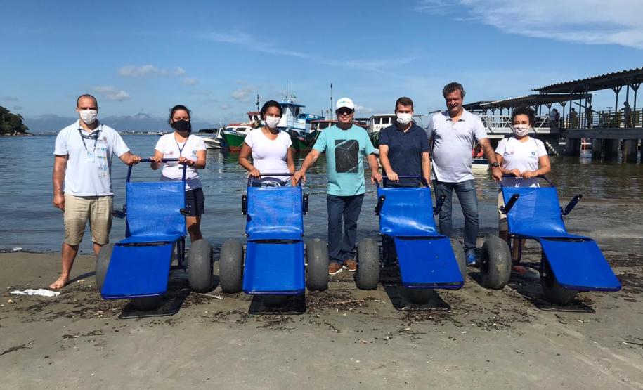 cadeiras ilha do mel