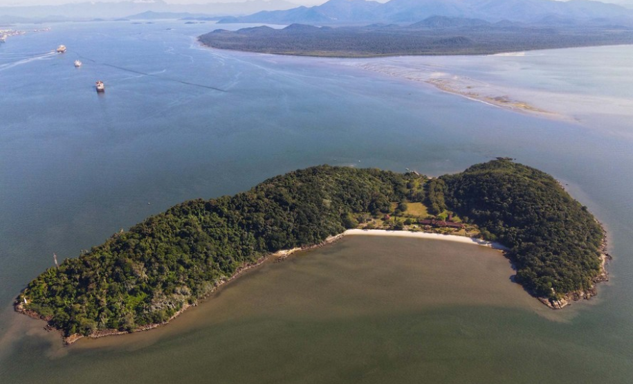 Ilha das Cobras começa a mudar de cara para receber a Escola do Mar