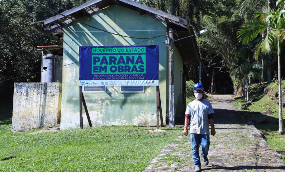 Ilha das Cobras começa a mudar de cara para receber a Escola do Mar