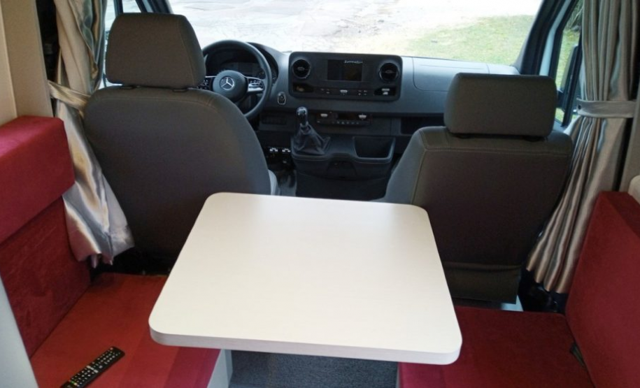 Liberdade, conforto e trabalho remoto: Motorhome vira queridinho dos curitibanos de todas as idades