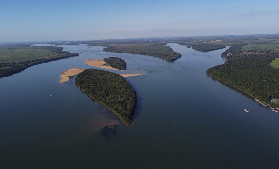 Paraná apresenta novas regiões turísticas e potencial do Estado no Festival das Cataratas