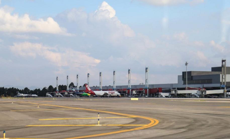 Azul e Gol anunciam 14 novos voos saindo do Paraná nos próximos meses